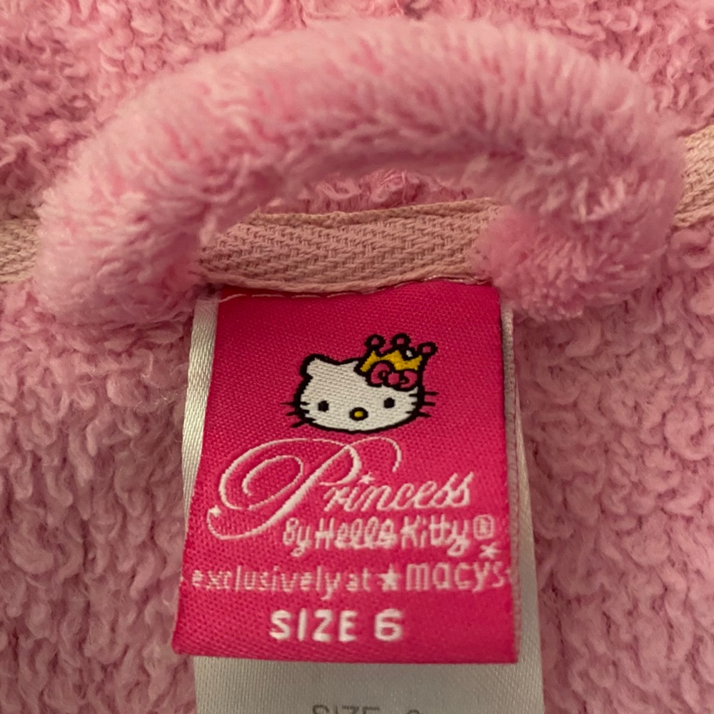 Macy’s Hello Kitty Princess Hooded Robe - Picture 8 of 8